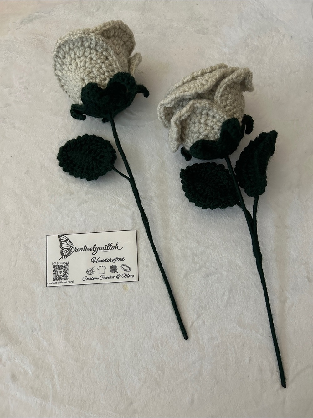 2 crochet Roses color:mushroom